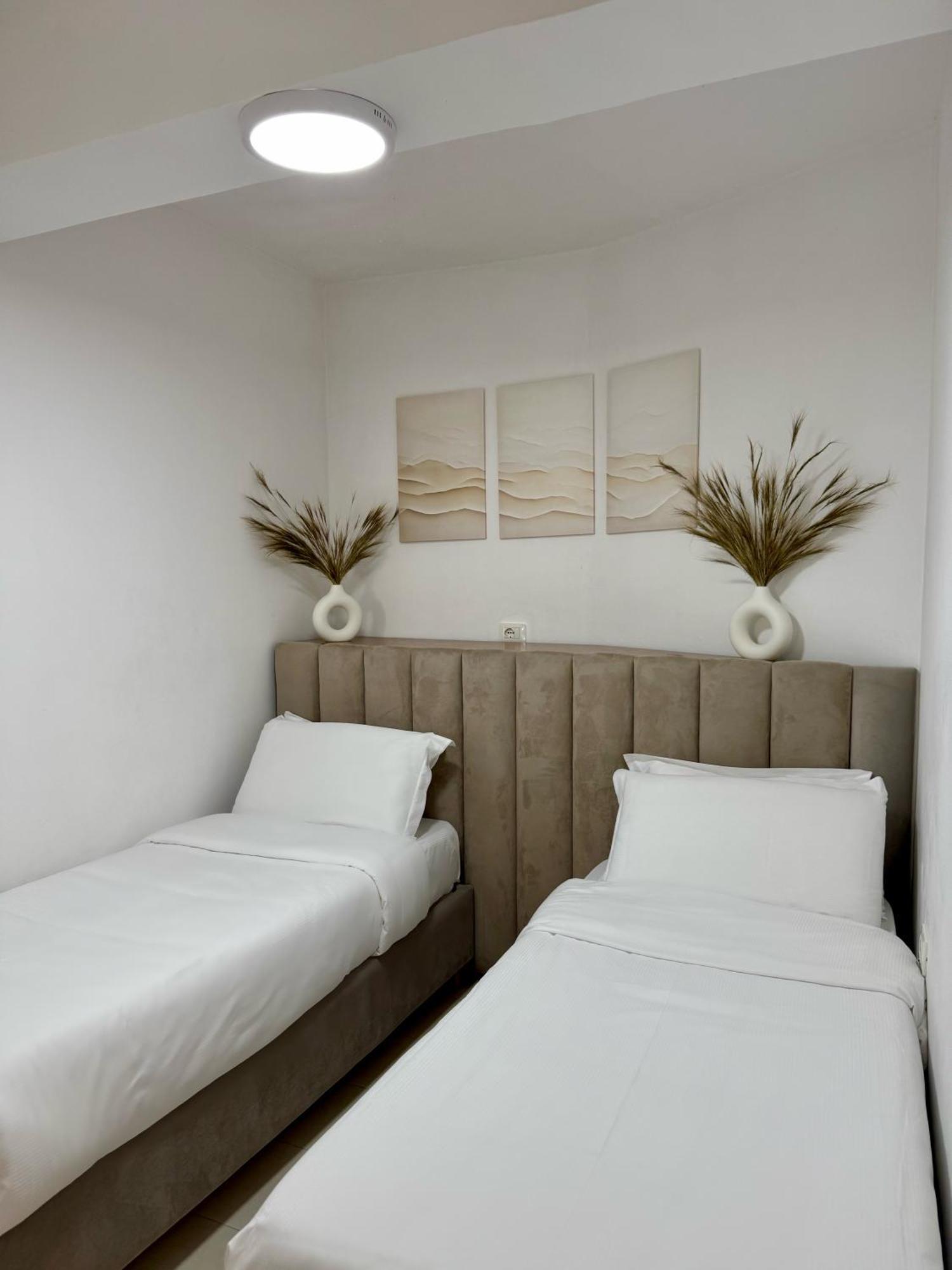 Bellavista Apartments Bougainville Bay Saranda Kültér fotó
